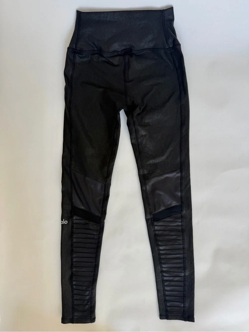 Alo Yoga Moto Legging sz M - Picture 3 of 8